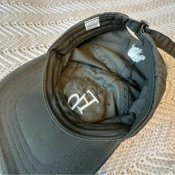 Upcycled Olive Cap with Hand Crochet Flower and Pearl Detail - Picture 4 of 4